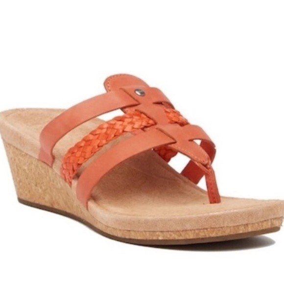 UGG Maddie Wedge Sandal Rust Orange 9 NWOB